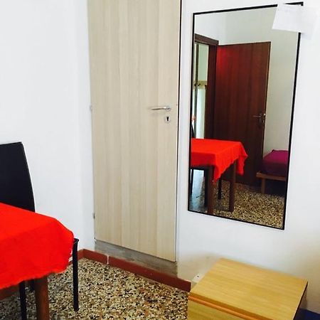 Casa Ale Bed & Breakfast Marghera Exterior foto